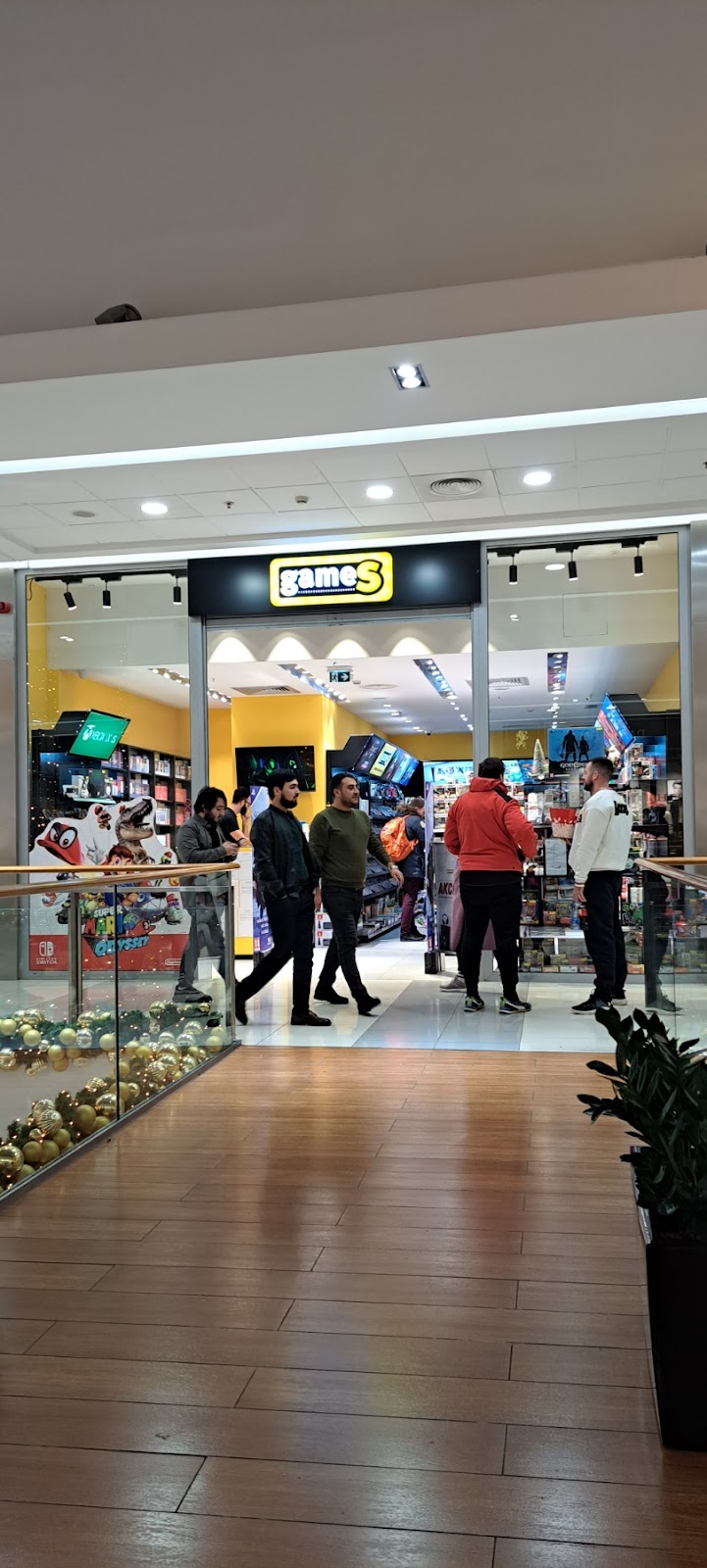 BIG Fashion Podgorica Interior